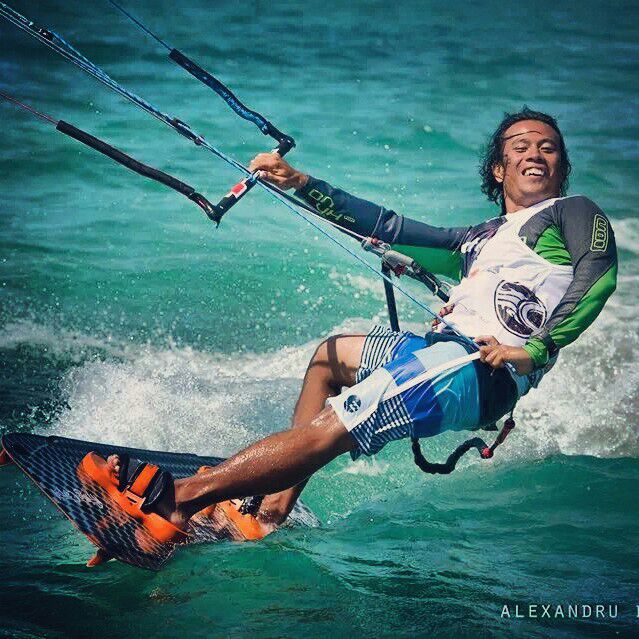 Doque Delos Santos started kiteboarding 2004 on Boracay and belongs to the world class.