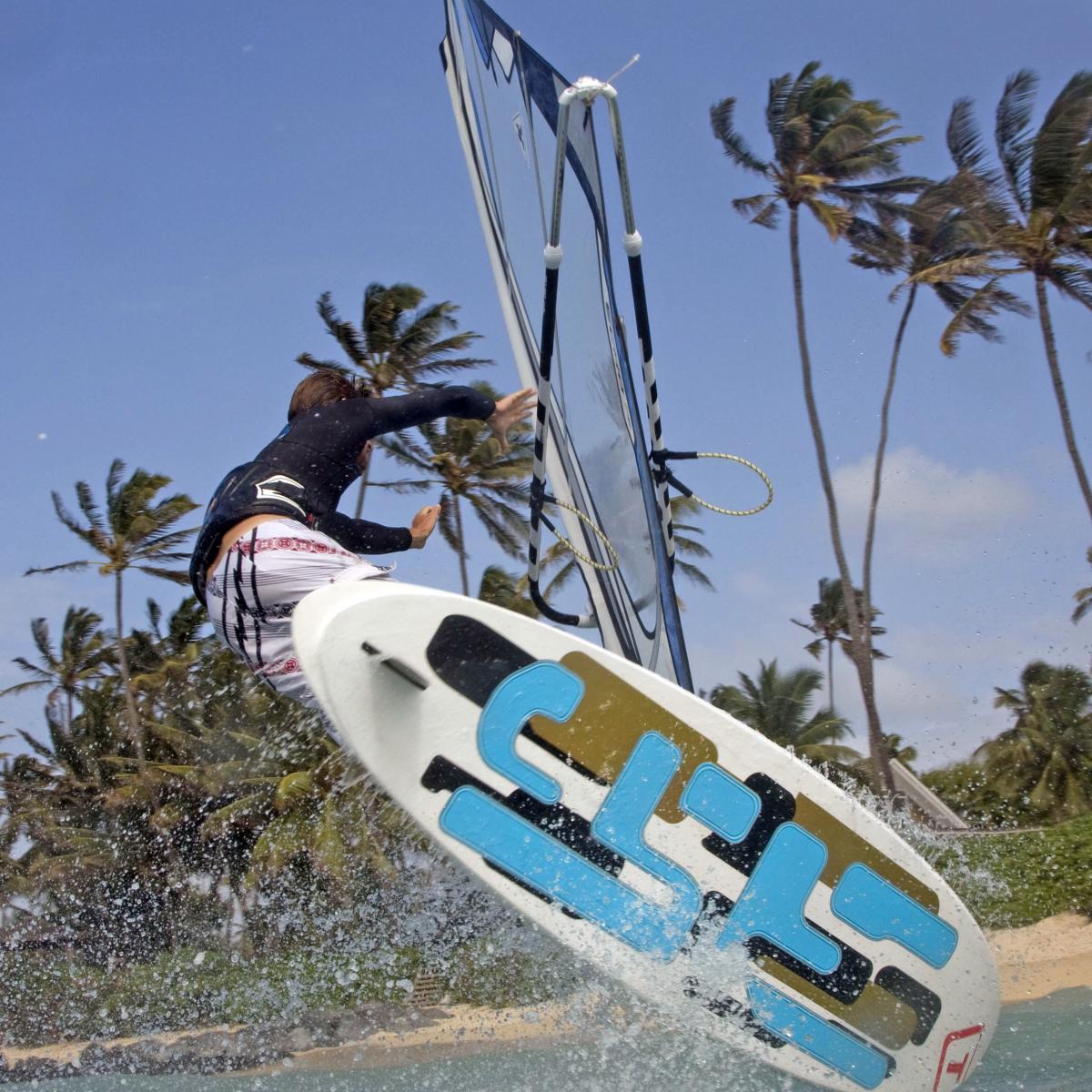 The 3 Style from Tabou board is tripple fun in only one surfboard.