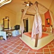 Reef Retreat at Bulabog Beach offers charming kingsize bedrooms.