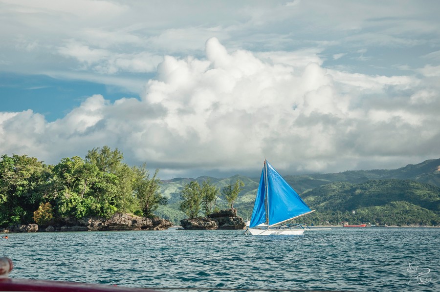 Boracay Island offers Island hopping next to kite-and windsurfing.