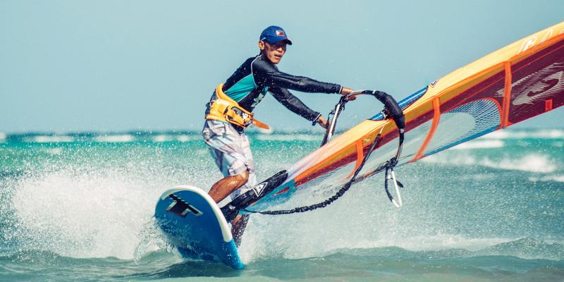 Gaastra Windsurfing Saison auf Boracay am Funboard Center Philippinen.jpg