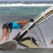 Faild Laydown jibe with windsurf instructor Simone at Funboard Center Boracay